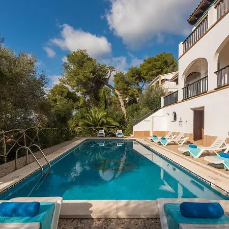 Sol Y Mar 손 보우